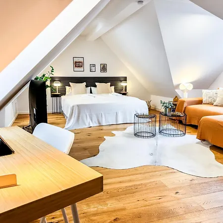 Downtown Hideaway Apartament