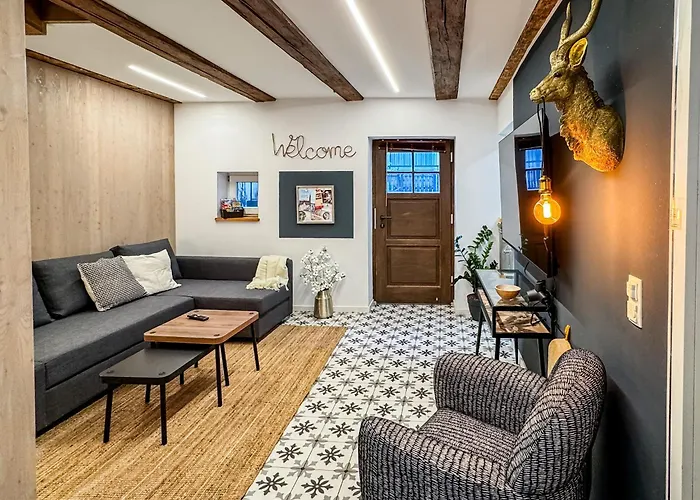 דירה Downtown Hideaway